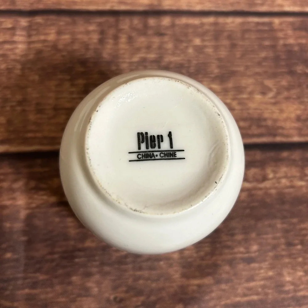 Pier 1 White Ceramic Japanese Sake Cups Tea Bowls Set of 6 Minimalist